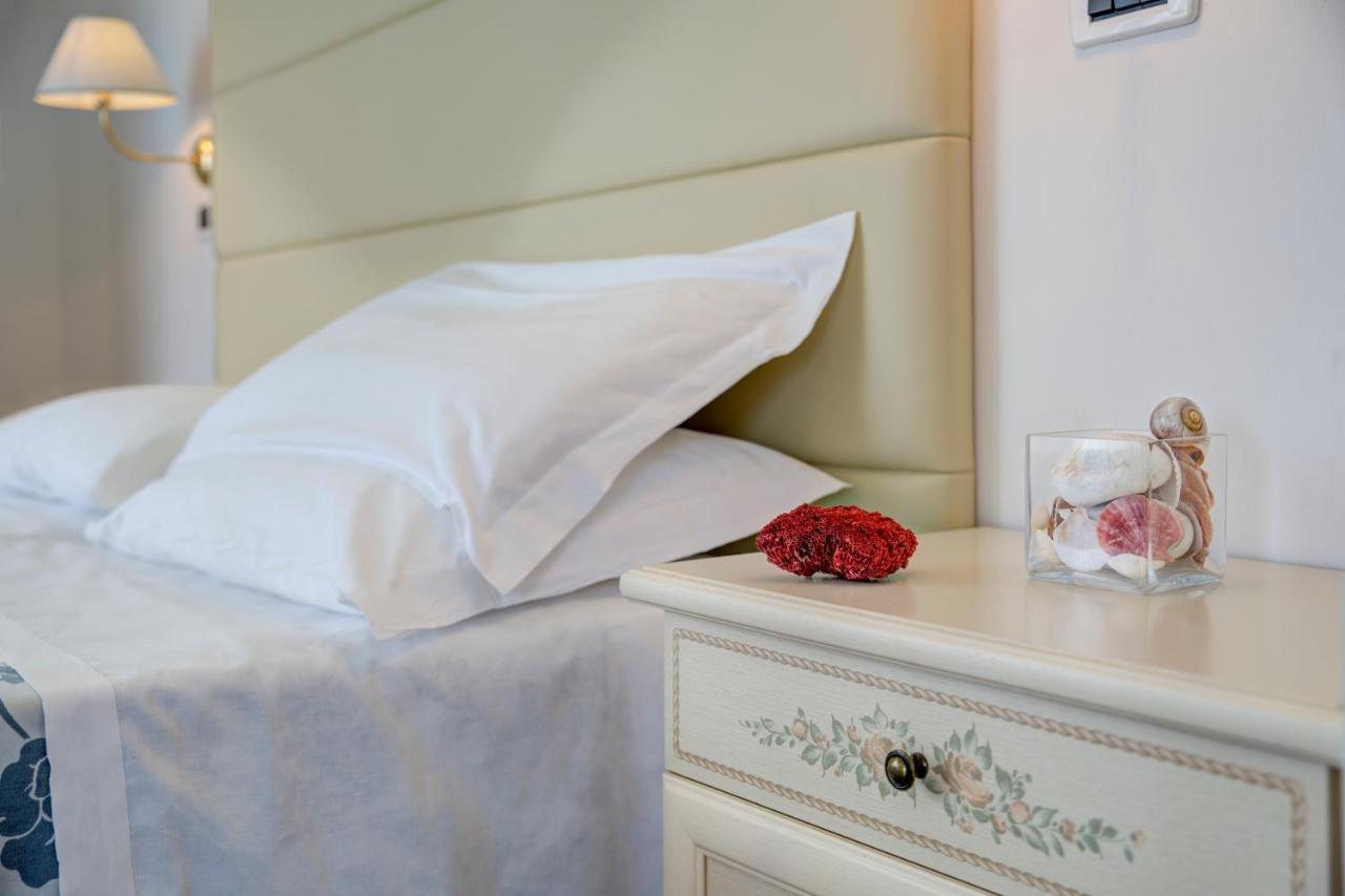 Hotel Carlton Beach Ρίμινι Εξωτερικό φωτογραφία